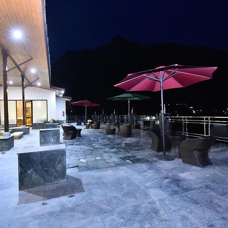 Hotel Snowcrests Manor Manāli Buitenkant foto