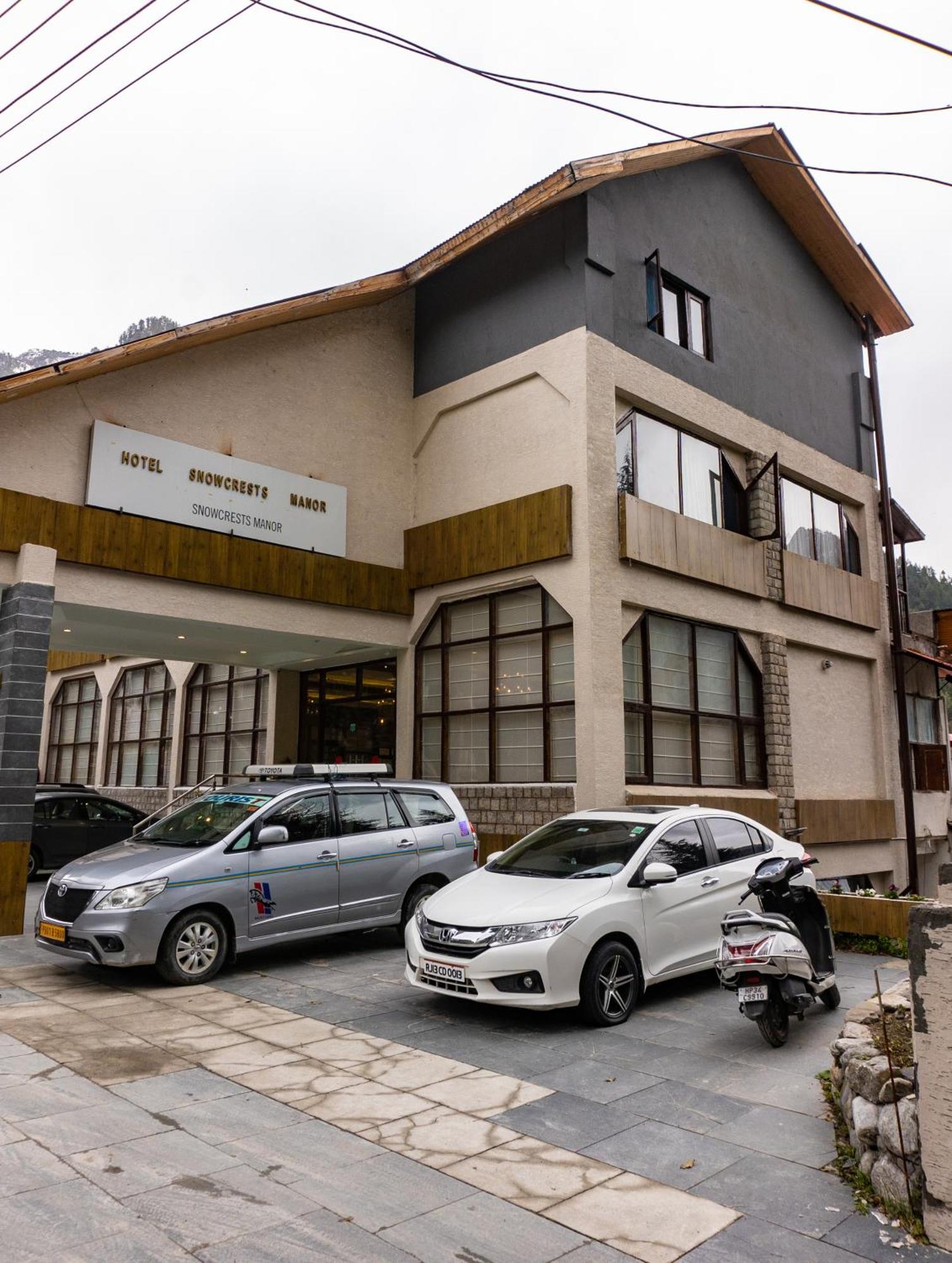 Hotel Snowcrests Manor Manāli Buitenkant foto
