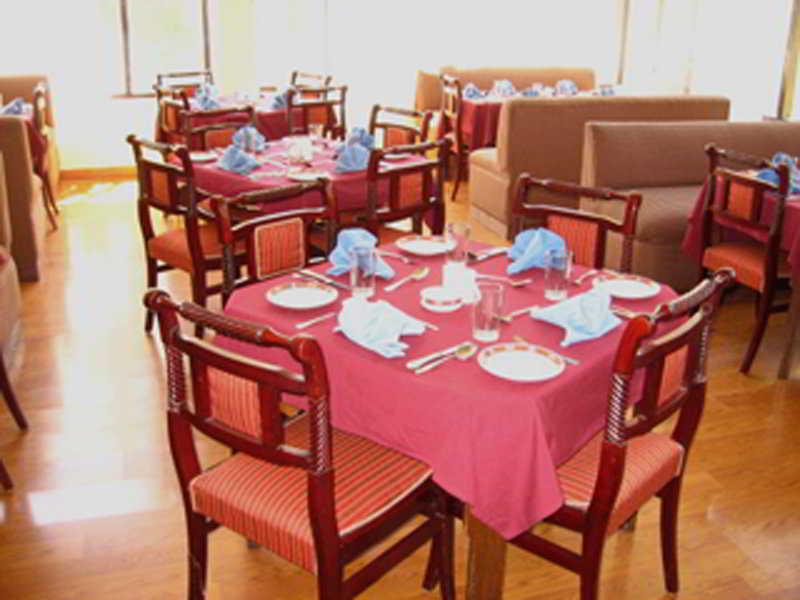 Hotel Snowcrests Manor Manāli Buitenkant foto