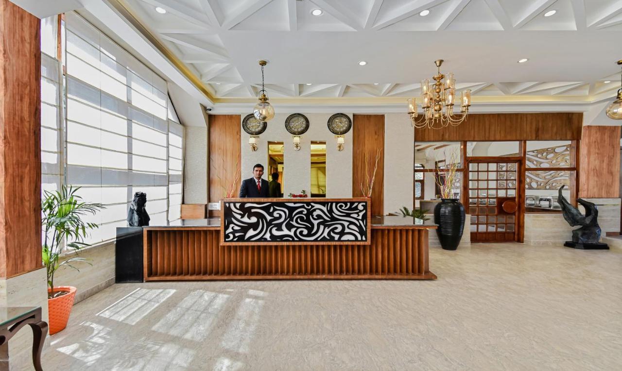 Hotel Snowcrests Manor Manāli Buitenkant foto